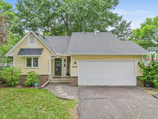 9575 Niagara Ln N, Maple Grove, MN 55369