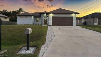 4013 6th St W, Lehigh Acres, FL 33971