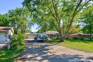 14157 Carol St, Holland, MI 49424