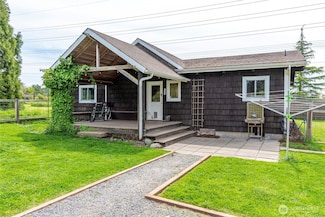 123 School Rd, Lopez Island, WA 98261