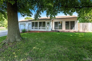 601 Brown St, Brighton, IL 62012