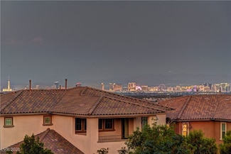 426 Port Reggio St, Las Vegas, NV 89138