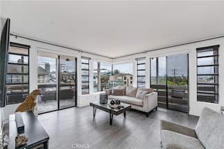 2575 E 19th St Unit 38, Signal Hill, CA 90755