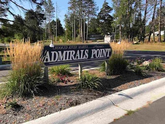 6430 Admirals Point Dr, Alanson, MI 49706