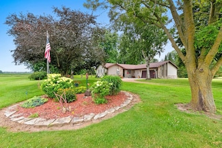 W5825 County Road O, Appleton, WI 54913
