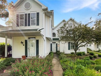 244 Vista Cir, North Olmsted, OH 44070