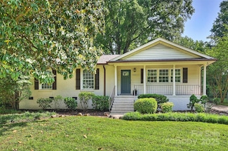 1522 Barberry Ct, Charlotte, NC 28211