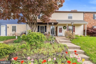 140 Thomas Dr, Telford, PA 18969