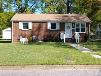 314 Plumtree Ave, Colonial Heights, VA 23834