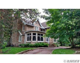 1301 State St, Eau Claire, WI 54701