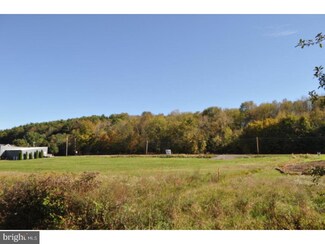 820 W Market St, Orwigsburg, PA 17961