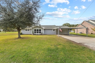 9450 N Garden Dr, Beaumont, TX 77705