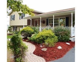 5093 State Route 96, Shortsville, NY 14548