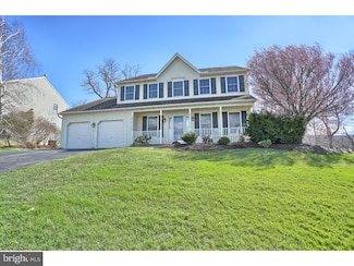 38 Quarry View Dr, Morgantown, PA 19543