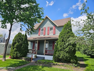 1233 Ferris Ave, Berwick, PA 18603
