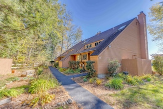 96 Fairway Dr Unit 1, Ashland, NH 03217