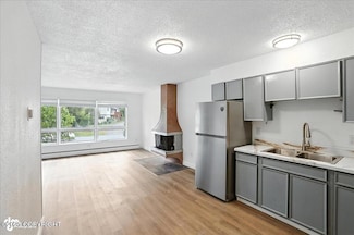 933 W 20th Ave Unit B, Anchorage, AK 99503