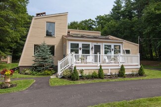 11 Pine Hill Ln, Princeton, MA 01541