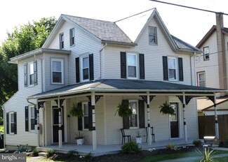 122 N Ronks Rd, Ronks, PA 17572