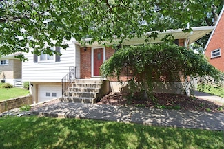 3263 Greenway Ave, Cincinnati, OH 45248