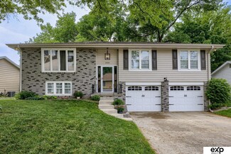 1514 S 139th St, Omaha, NE 68144