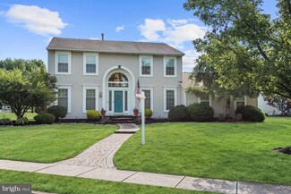 1 Splitrail Ct, Hainesport, NJ 08036
