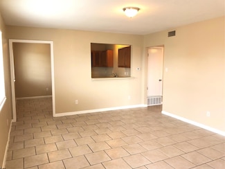 7300 Twin Crest Dr Unit 202, Austin, TX 78752