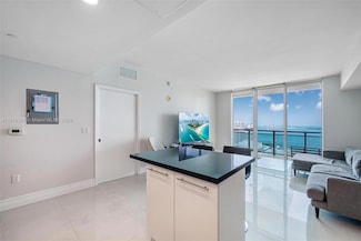 951 Brickell Ave Unit 2708, Miami, FL 33131
