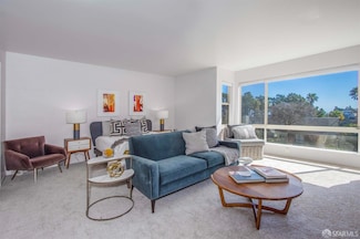 135 Red Rock Way Unit 203L, San Francisco, CA 94131