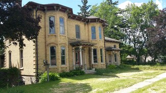 407 N Franklin St, Poynette, WI 53955