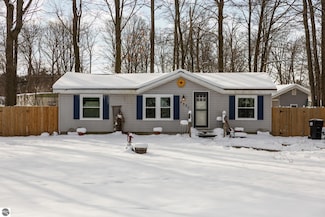 4321 Hickory Dr, Traverse City, MI 49685