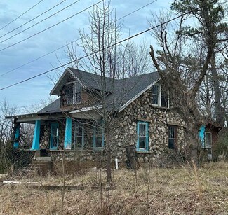 470 S 3rd St, Mammoth Spring, AR 72554