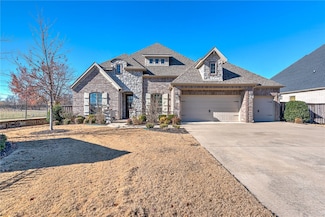 6304 S 28th St, Rogers, AR 72758
