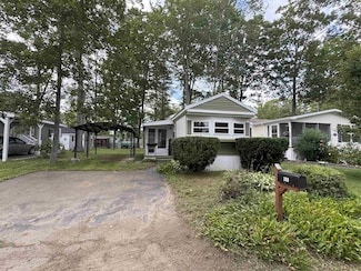 309 Friar Tuck Dr, Exeter, NH 03833