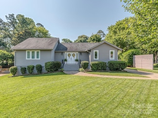 214 Wilcrest Dr, Matthews, NC 28105