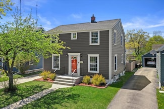 4747 N Marlborough Dr, Milwaukee, WI 53211