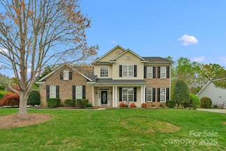 2711 Liberty Hall Ct, Waxhaw, NC 28173