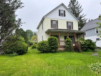 24 Pickering St, Sheffield, PA 16347