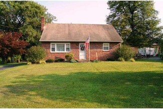 261 Railroad Rd, Mohrsville, PA 19541
