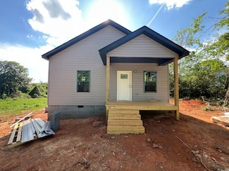 306 S Stribling St, Seneca, SC 29678