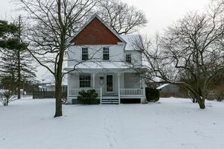 403 Britton St, Chicopee, MA 01020