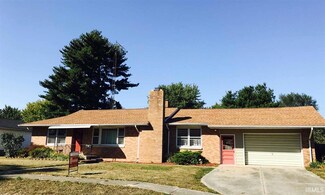 416 W Jefferson St, Shelburn, IN 47879
