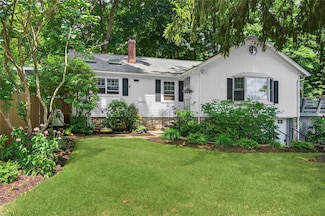 20 Mountain View Rd, Putnam Valley, NY 10579