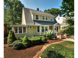 2832 Washington Blvd, Cleveland Heights, OH 44118