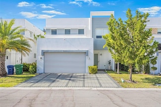 10373 NW 68th Terrace, Doral, FL 33178