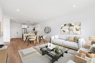 1 Carnation Ave Unit 207, Floral Park, NY 11001