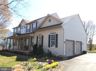 81 Bradford Dr, Schwenksville, PA 19473