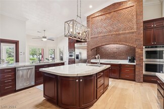 8180 W Red Coach Ave, Las Vegas, NV 89129
