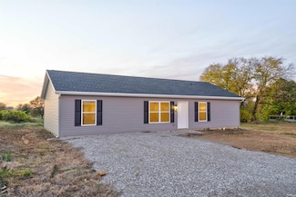 330 Ranger Ln, Dale, IN 47523