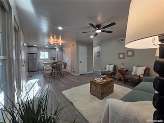 1250 S Monaco Pkwy Unit 17, Denver, CO 80224